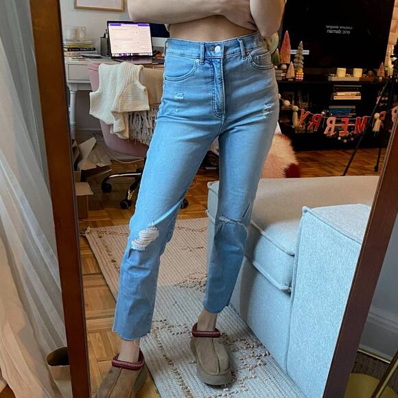 Express Slim Super High Rise Jeans Lt Wash Distressed Sz 4 - Picture 2 of 13